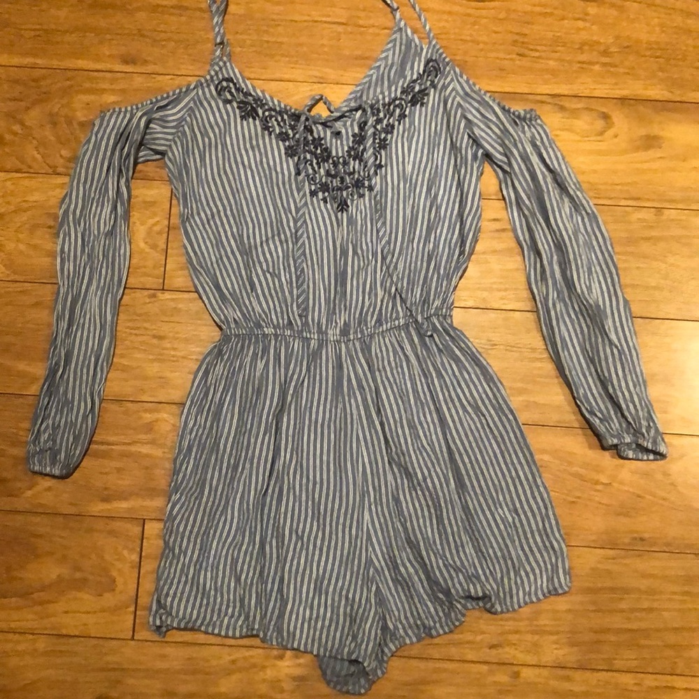Hollister romper